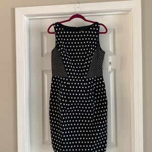New Carmen Marc Valvo size 10 Dress